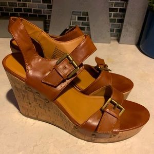 Wedge sandals